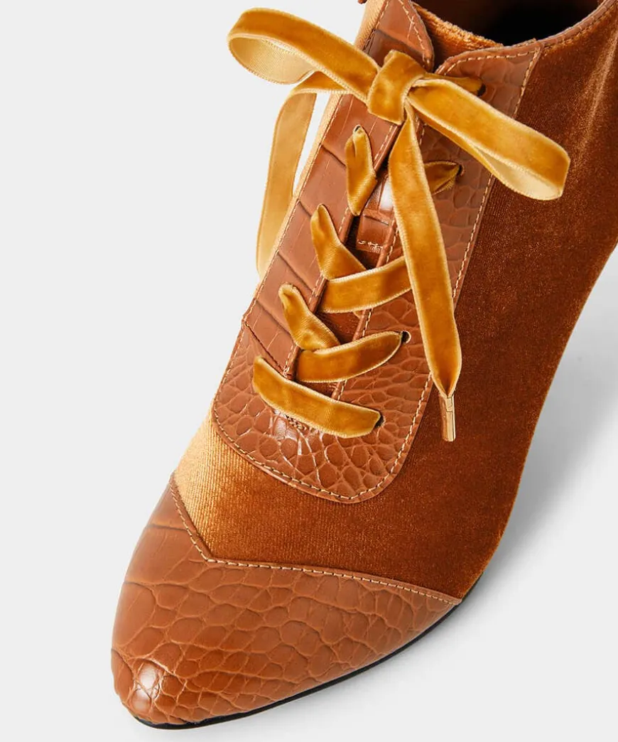 Sweet Song Velvet Bootees